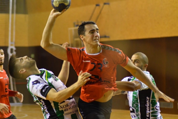 El Club Handbol Sant Cugat guanya l'OAR Gràcia i es manté segon en la Primera Divisió Estatal