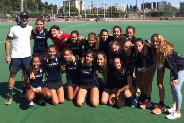 Els equips cadet A masculí i femení d'hoquei sobre herba del Junior FC volen una medalla en el Campionat d'Espanya