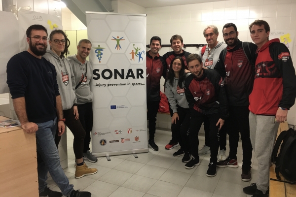 Entrenadors i entrenadores del Club Voleibol Sant Cugat, protagonistes del focus group, a Sant Cugat, del programa europeu Sonar Injuries